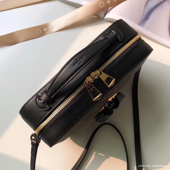 Official oldcobbler LOUIS VUITTON SAINTONGE 0814